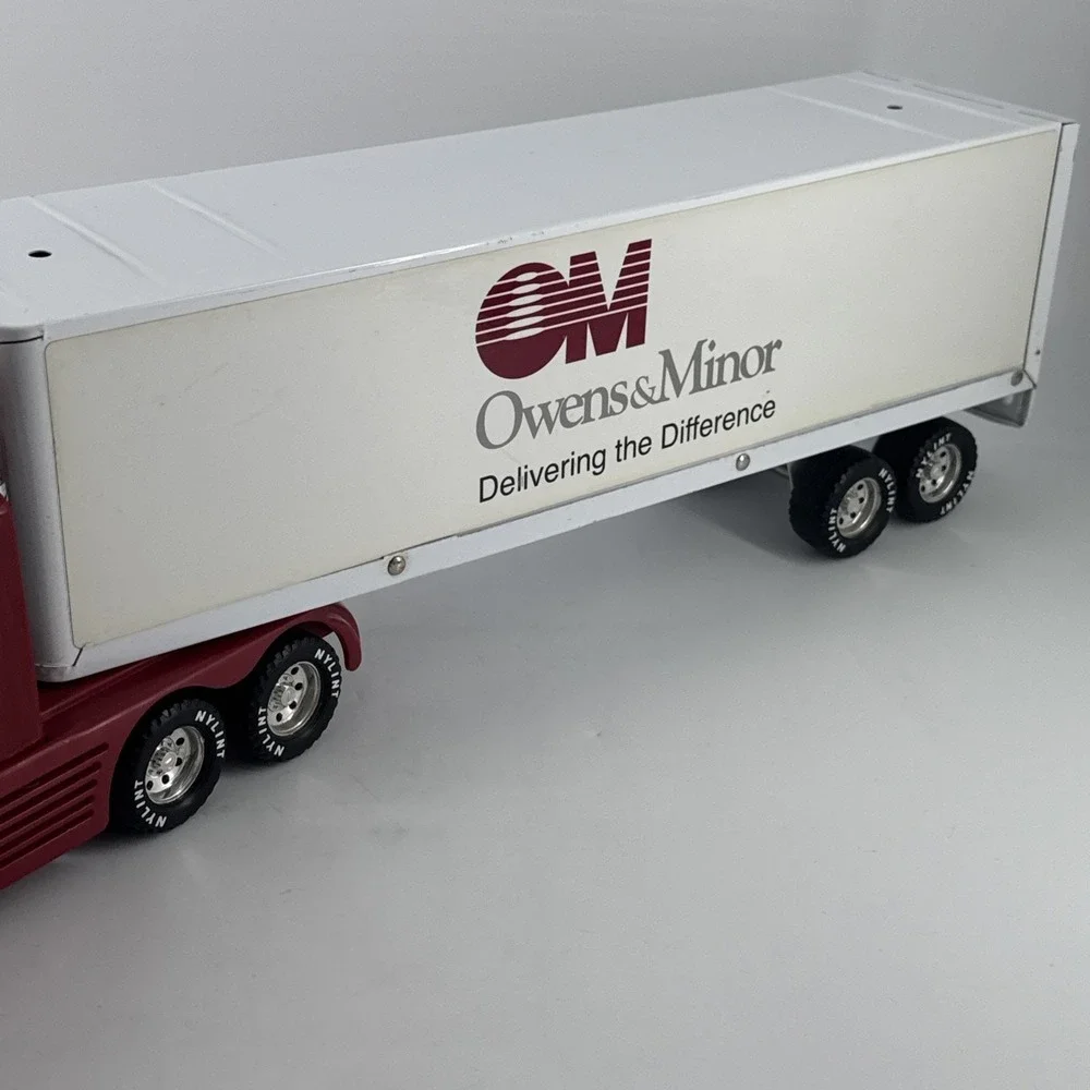 Semi Truck‎ (Plastic) & Metal Trailer Owens & Minor by Funrise w/Sound VTG 2002